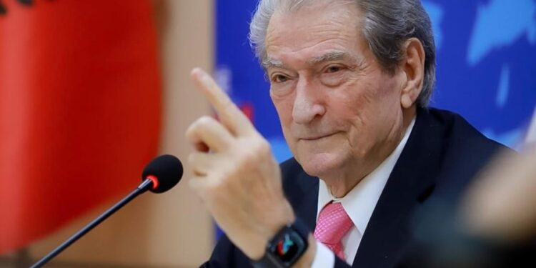 Ish-kreu i PD në Vlorë u zgjodh në krye të Kadastrës/ Vjen REAGIMI i Sali Berishës