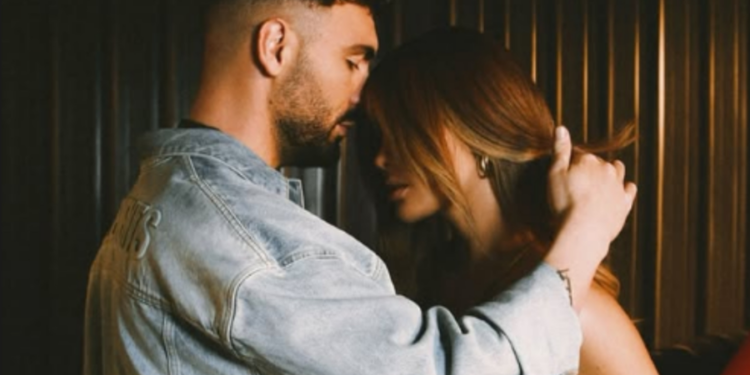 FOTO/ A duhet të ketë më tej dyshime? Ledri dhe Xhensila kapen “mat” në Ibiza!