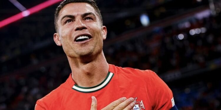 Nga Ronaldo te Trump: 8 njerëzit më të FAMSHËM në botë për vitin 2025