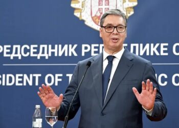 Vjen lamtumira, Vuçiç heq dorë nga pushteti i pakufizuar: Nuk jam diktator!