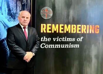 Axhami: Komunizmi, me dhunë e vrasje, na dëmtoi degët por kurrë jo rrënjët…