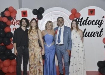 Eduart Ndocaj feston 50 vitet/ Një natë madhështore në Milano