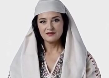 E dini se kush është gruaja që “fshihet” pas Diellës, ministres së parë virtuale? Ajo është aktore dhe ekziston vërtet (EMRI)