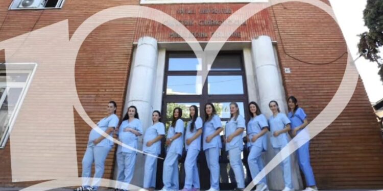 E rrallë, 10 mami të maternitetit “Mbretëresha Geraldinë” në pritje të ëmbël