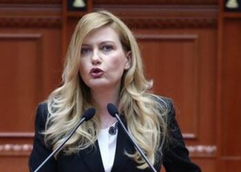 “Nuk jam deputete e PD-së”, reagon Mesila Doda: S’u konsultova për grupet, do vazhdoj kauzat e PDIU