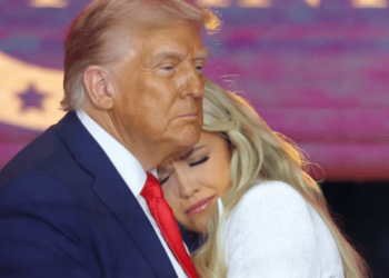 Ceremonia për Charlie Kirk, bashkëshortja fal autorin e vrasjes