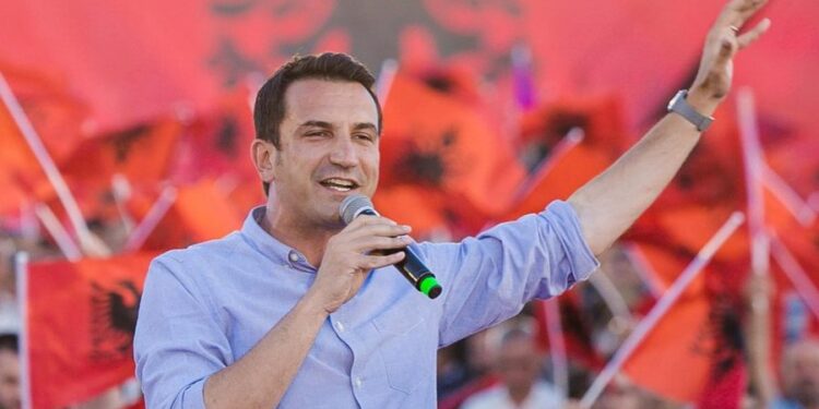 U shkarkua nga detyra si kryebashkiak/ Vjen reagimi i FORTË i VELIAJT: Jam më i vendosur se kurrë! Ja si u ngrit kurthi kundër meje