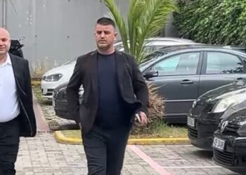 Në hetim për blerje votash, kryebashkiaku i Vaut të Dejës thirret në SPAK