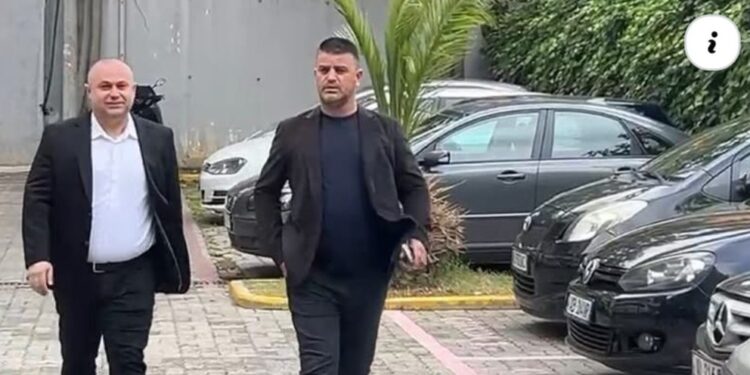 Në hetim për blerje votash, kryebashkiaku i Vaut të Dejës thirret në SPAK