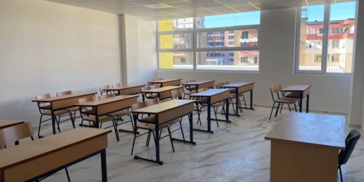 Në 4 vitet e fundit u mbyllën 104 shkolla 9-vjeçare