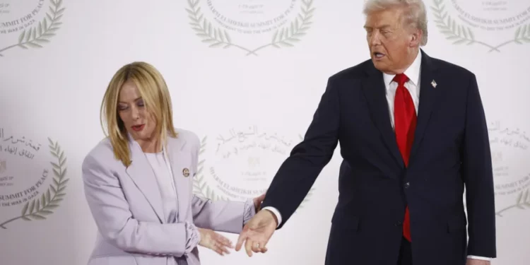 Trump komplimenton Melonin: Je e re dhe e bukur, nuk do të guxoja ta thoja këtë në Amerikë