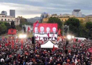 Protesta për ish-krerët e UÇK, Robert Ndrenika: Shqiptarët të bashkuar, siç ju ka hije, përgjigje për ata që i fryjnë zjarrit të ndasisë