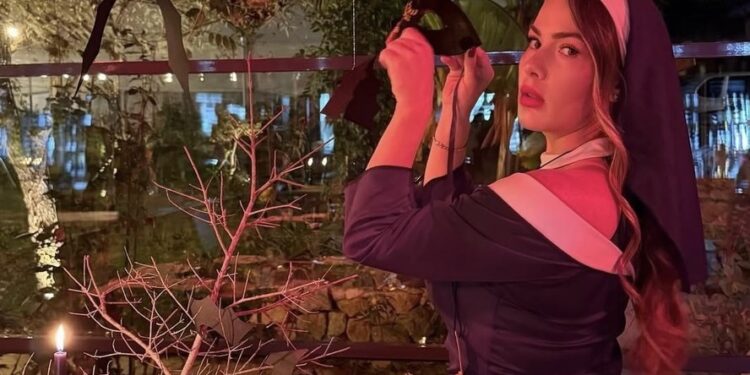 “Murgesha që ju duhet”, Olta Gixhari surprizpn në Halloween FOTOT