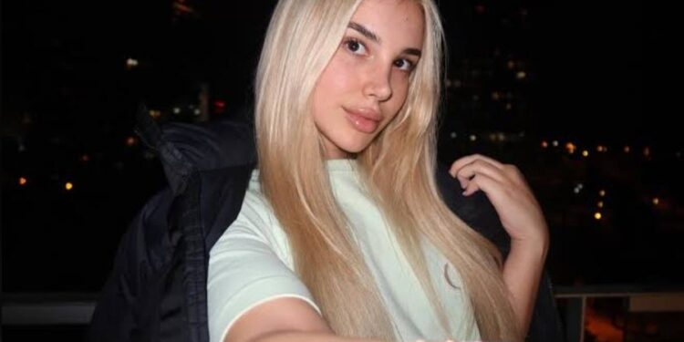 Modelja shqiptare refuzon djemtë nga fshati: Jam rritur në qytet, nuk kam lidhje me lopët!