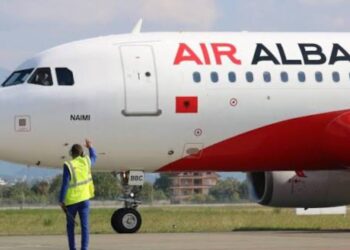 Pas krizës së rëndë financiare, “Turkish Airlines” nxjerr në shitje të gjitha aksionet e ‘Air Albania’