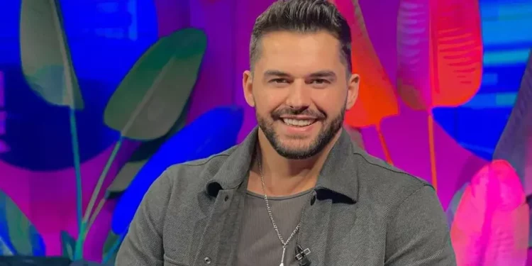 Një ditë pas ndarjes nga jeta/ Vërshojnë komentet në këngën “VALLE KOSOVARE” të Shpat Kasapit: Nuk arrita të të ftoja në dasmë…