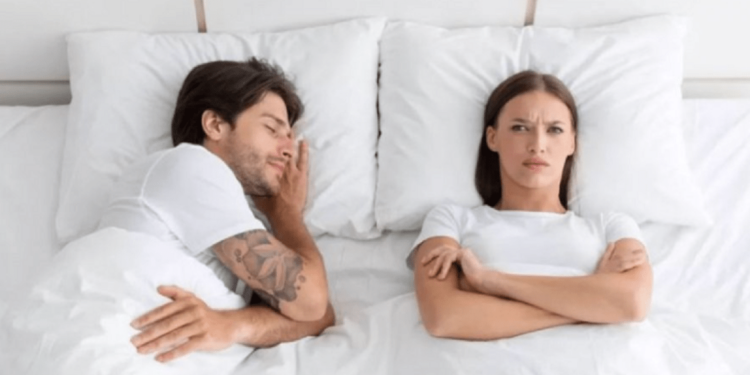 Studimi: Çiftet me dhoma të ndara janë më të lumtur