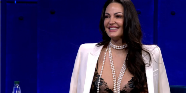 “Ku shkon gjysëm e zhveshur?”, Bleona Qereti tregon përplasjen me Grabockën: Të nesërmen isha e famshme