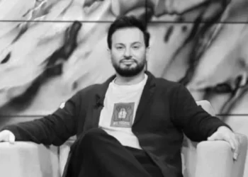 Dhunohet brutalisht gazetari i njohur, Elton Tozaj rrezikon të humbasë shikimin