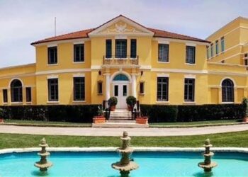 Pezullimi i vizave të emigracionit, Ambasada Amerikane në Tiranë: Ja cilët qytetarë nuk lejohen të hyjnë në SHBA