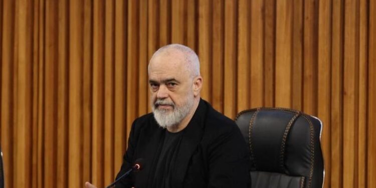 Rama mbledh sot kryebashkiakët në Golem