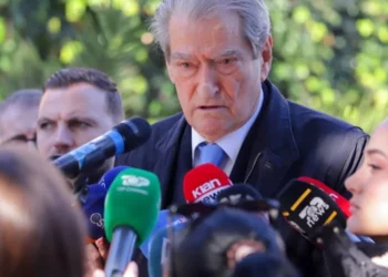 Gjykata Kushtetuese i dha të drejtë për arrestin shtëpiak, Berisha: Ai vendim ka pasoja edhe sot