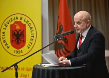 PLL dorëzon paketën për reformën zgjedhore, Axhami: Legaliteti tashmë një zë i konsoliduar në të djathtën shqiptare