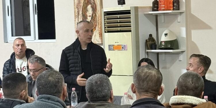 Arjan Ndoja ndez strukturat në Shijak: Analiza e zgjedhjeve dhe paralajmërimi i fortë për protestën e radhës