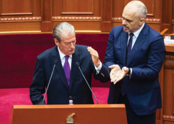 “Rama duhet të largohet si kryeministër”, Berisha thirrje qytetarëve: Vetëm ju mund ta bëni!