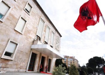 Qeveria miraton kompensimin e kontributeve për bizneset e prekura nga rritja e pagës minimale