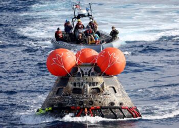 Misioni Artemis II përfundon me sukses, kapsula Orion zbret në oqean