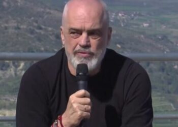 Fermerët s’do marrin më naftë pa taksa, Rama: Ka pasur abuzime