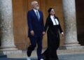 Zbardhet pasuria e kryeministrit: Edi Rama deklaron 100 mijë euro të ardhura jashtë page, Linda bleu 200 mijë euro pronë