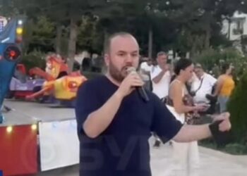 Përballë shkrirjes së Prrenjasit, ngrihet një zë i ri qytetar – Dr. Besjan Karriqi: “Mos ndëshkoni qytetin, ndëshkoni paaftësinë!”