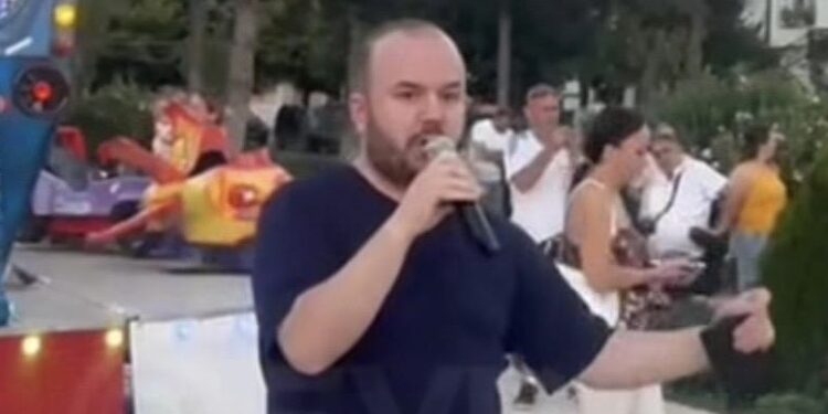Përballë shkrirjes së Prrenjasit, ngrihet një zë i ri qytetar – Dr. Besjan Karriqi: “Mos ndëshkoni qytetin, ndëshkoni paaftësinë!”