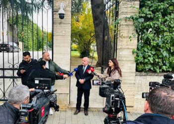 PLL kërkon dorëheqjen e Ramës: “Kriza prek institucionet e sigurisë, nevojiten zgjedhje të parakohshme”