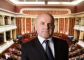 “LËRENI SERVILIZMIN!”/ Axhami shpërthen ndaj deputetëve: Mos e ktheni Kuvendin në noter të pushtetit, shteti dhe kombi mbi partinë!