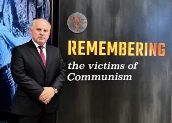82 vite nga Masakra e Buzmadhes/ Axhami rikthen në vëmendje 21 viktimat: “Krimet nuk duhet të harrohen”